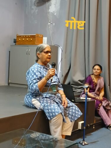 गोष्ट (Storytelling) – A participant narrating a story during the Mental Health Week Talent Show on 6th October 2026. Participant narrating a story with a microphone during the Mental Health Week Talent Show at SAA
